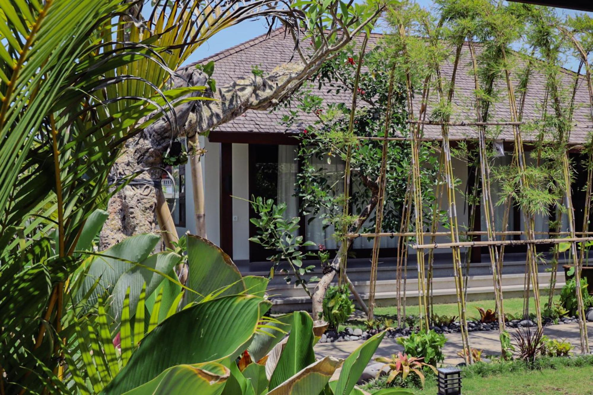 K Ko Surf Village At Keramas Lebih Exterior photo