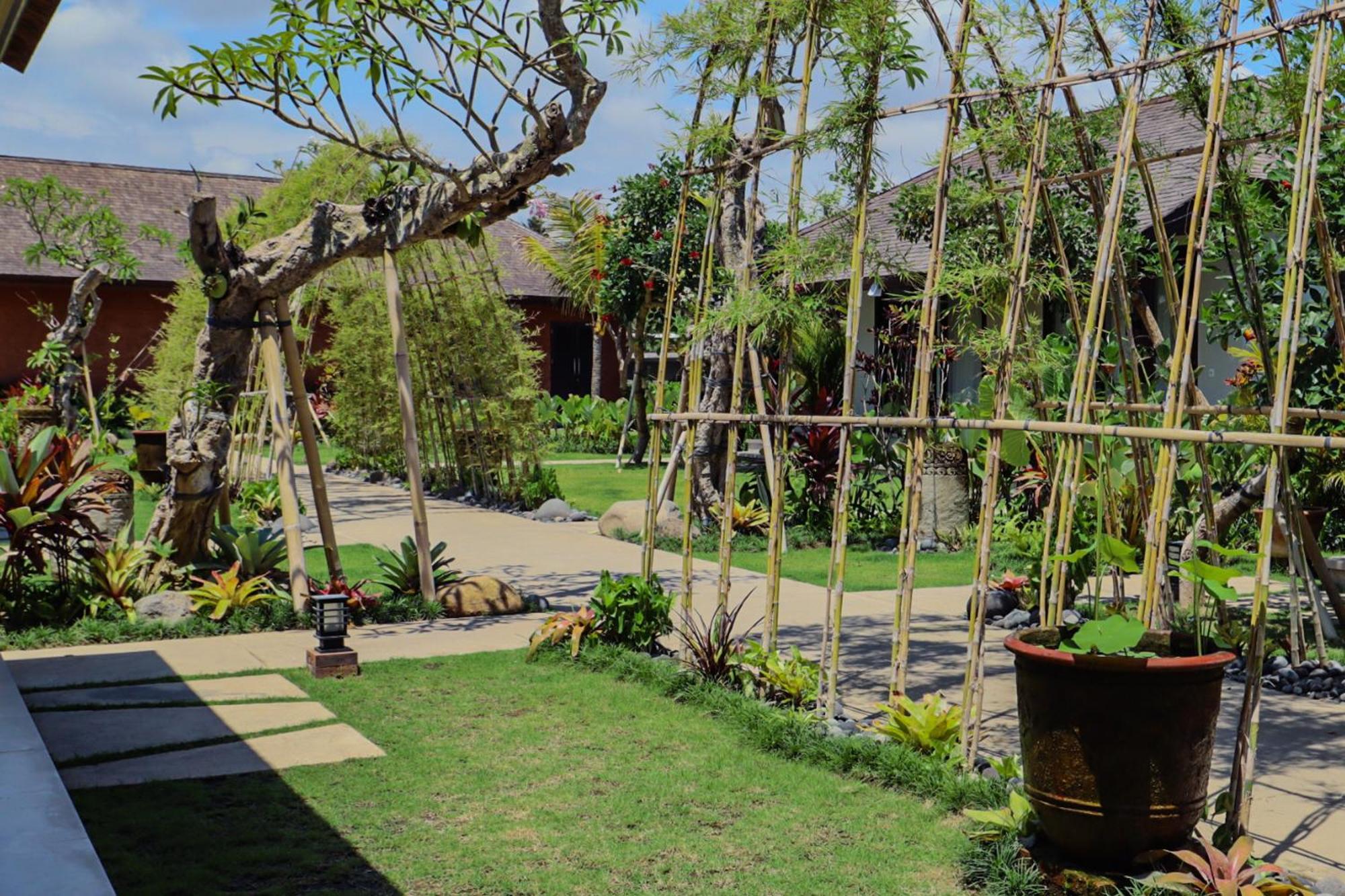 K Ko Surf Village At Keramas Lebih Exterior photo