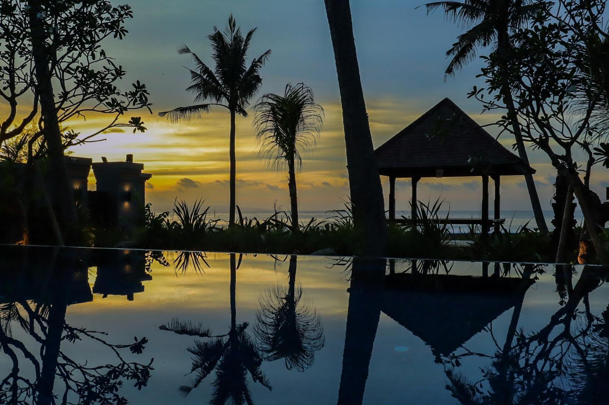 K Ko Surf Village At Keramas Lebih Exterior photo