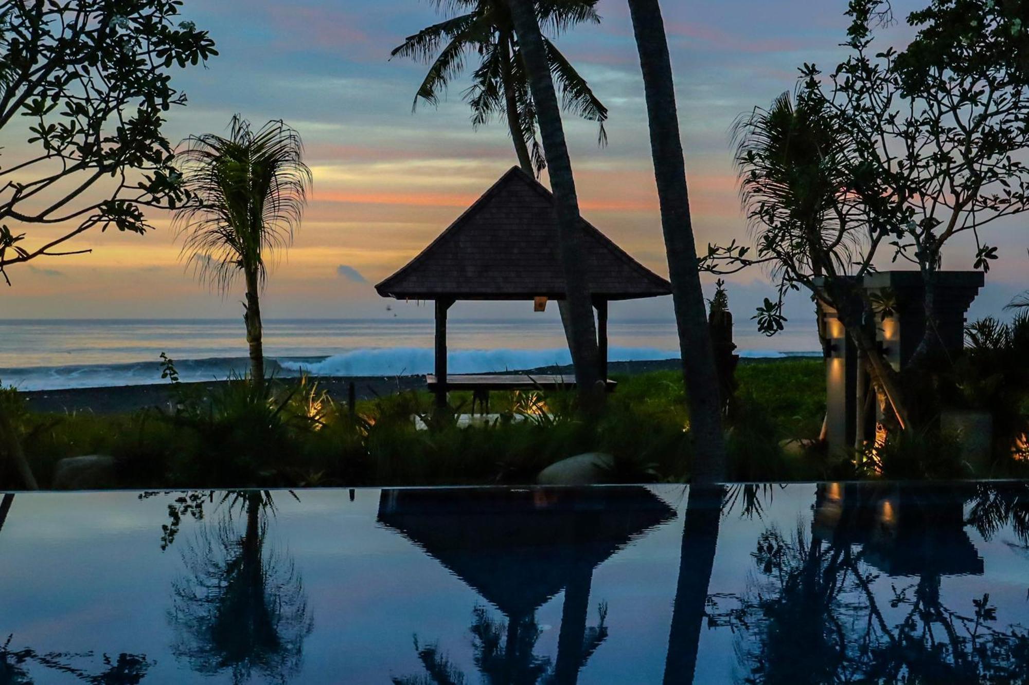 K Ko Surf Village At Keramas Lebih Exterior photo