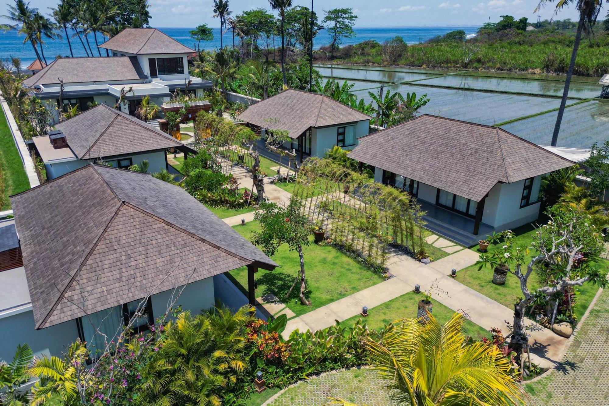 K Ko Surf Village At Keramas Lebih Exterior photo