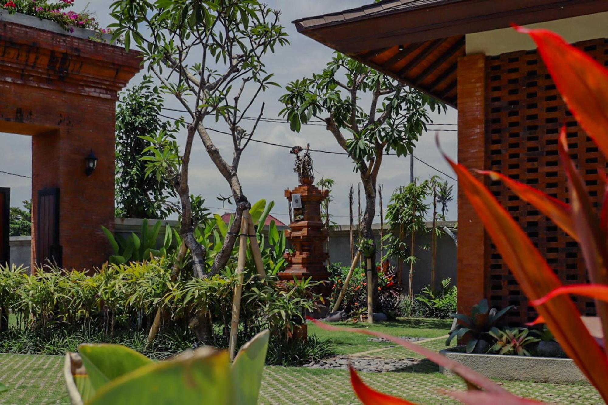 K Ko Surf Village At Keramas Lebih Exterior photo